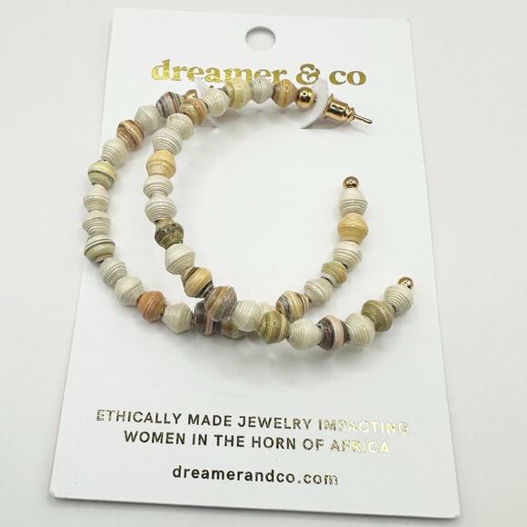 Dreamer & Co Hoop Earring NWT Neutral Cream Tan Beads - Picture 5 of 5